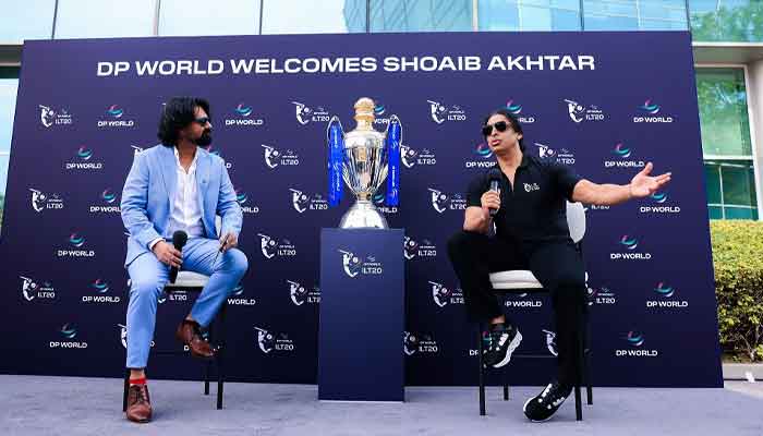 ILT20 Tournament Ambassador Shoaib Akhtar visits DP World office in Dubai