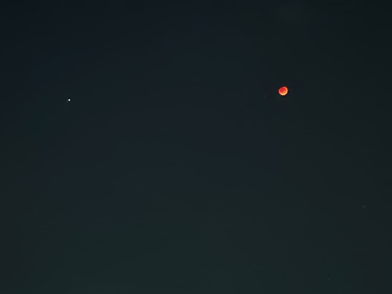 Lunar Eclipse turns Amazing Night of Unity in Pakistan Lunar Eclipse turns Amazing Night of Unity in Pakistan - Photo by: Hayan Ahmed Khan, Islamabad