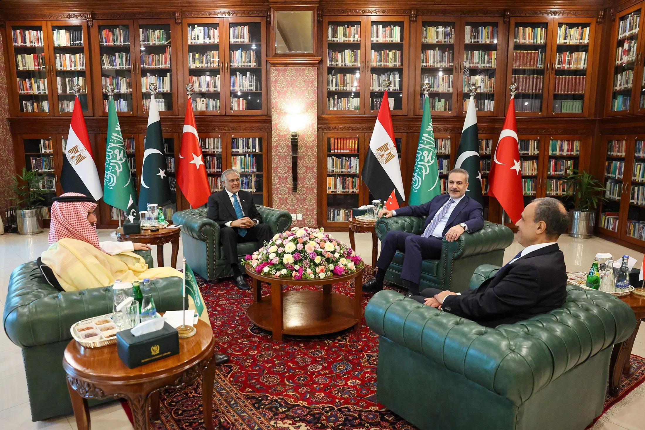 Pakistani Turkish Egyptian Saudi FMs United for Regional Peace