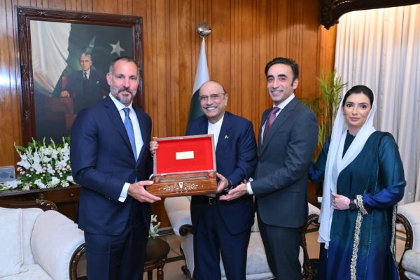 Aga Khan V in Pakistan
